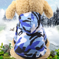 Vêtements pour chiens d&#39;automne hiver nouveau camouflage vêtements résistants et beaux vêtements pour animaux de compagnie chat nouveaux sweats à capuche à deux pattes